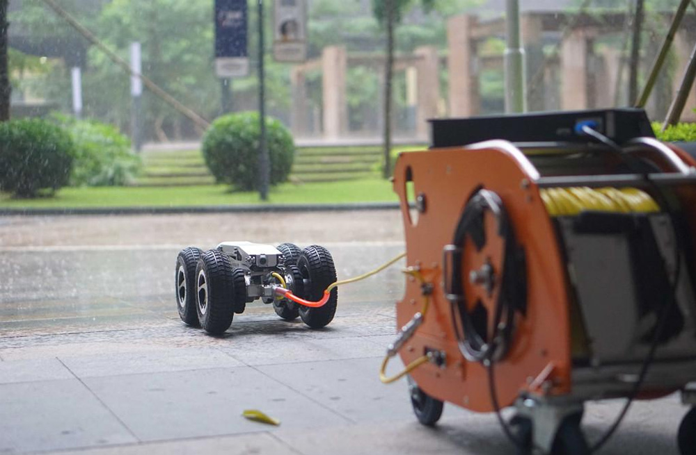 285西餐厅管道检测机器人